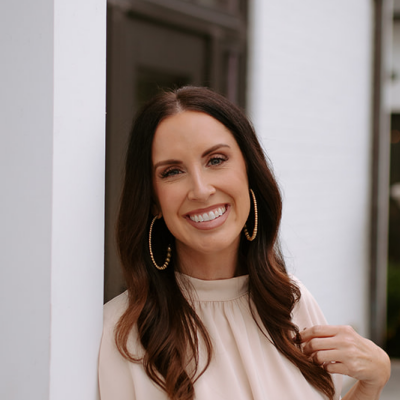 Sally Echeverria Headshot